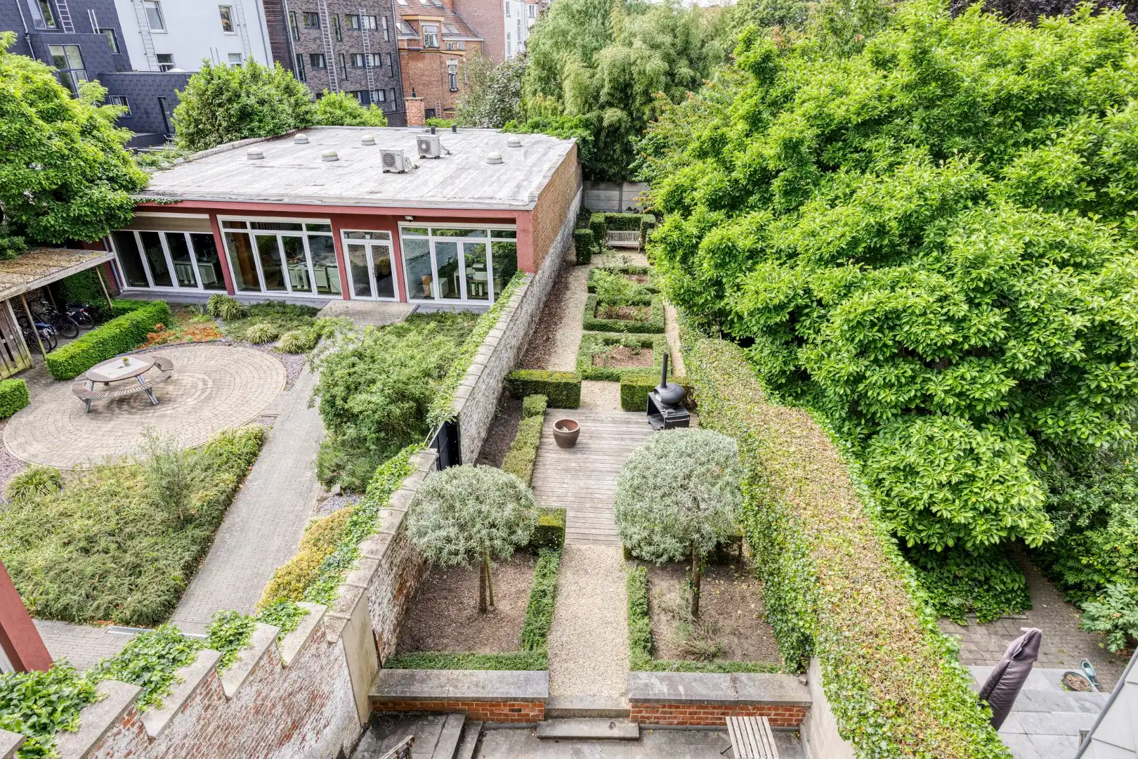 Prachtig herenhuis op de Tiensevest met mogelijkheid tot praktijkruimte - bewoonbare opp. 555 m²  foto 21