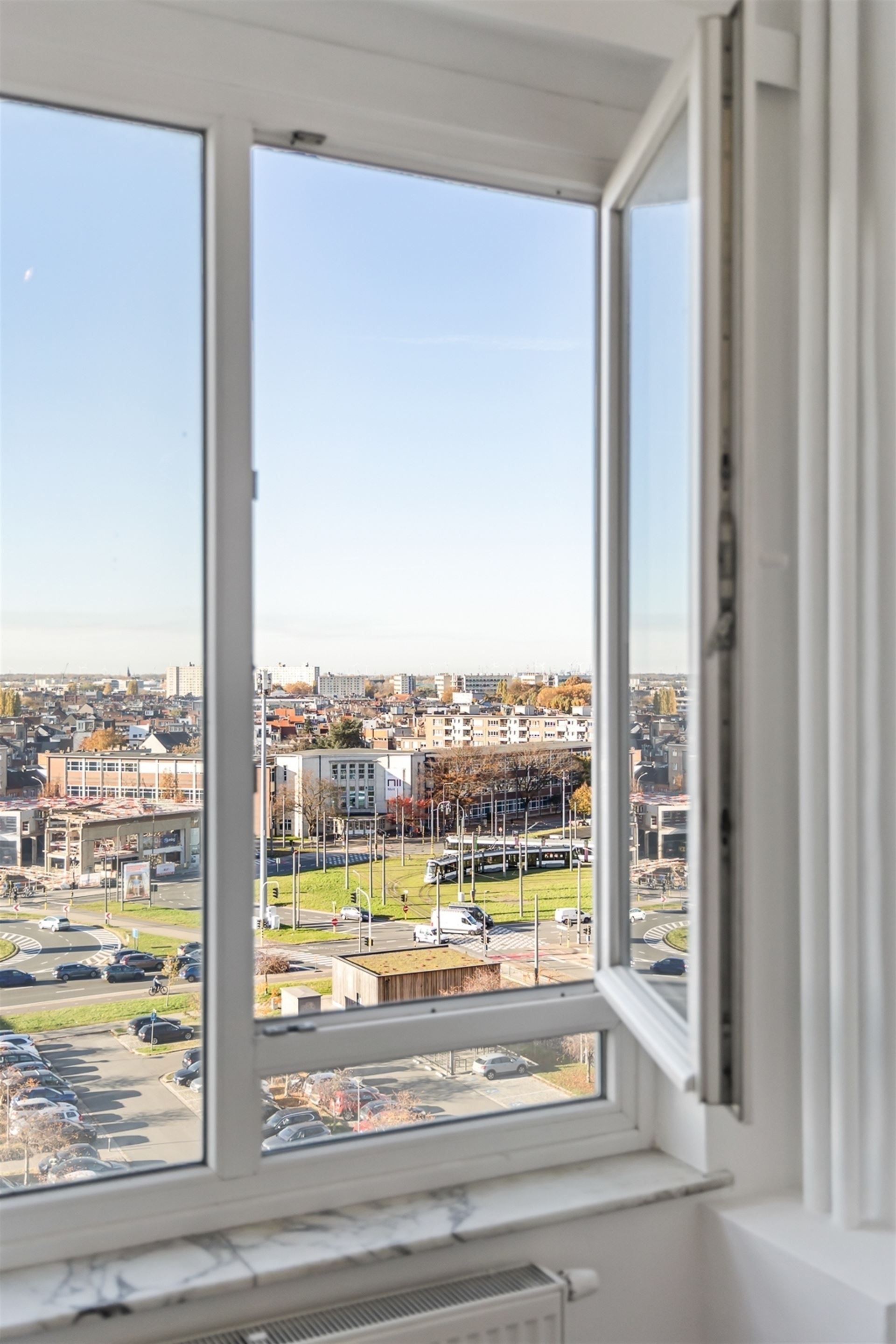 Gerenoveerd appartement met panoramisch uitzicht foto 10