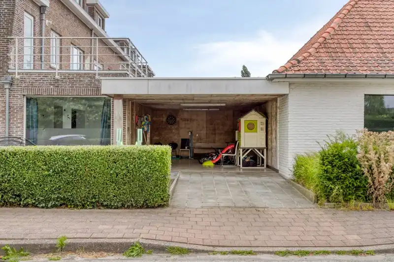 🏡Ruime woning met kantoorgebouw TE KOOP in hartje Wielsbeke – Marktstraat! foto 24