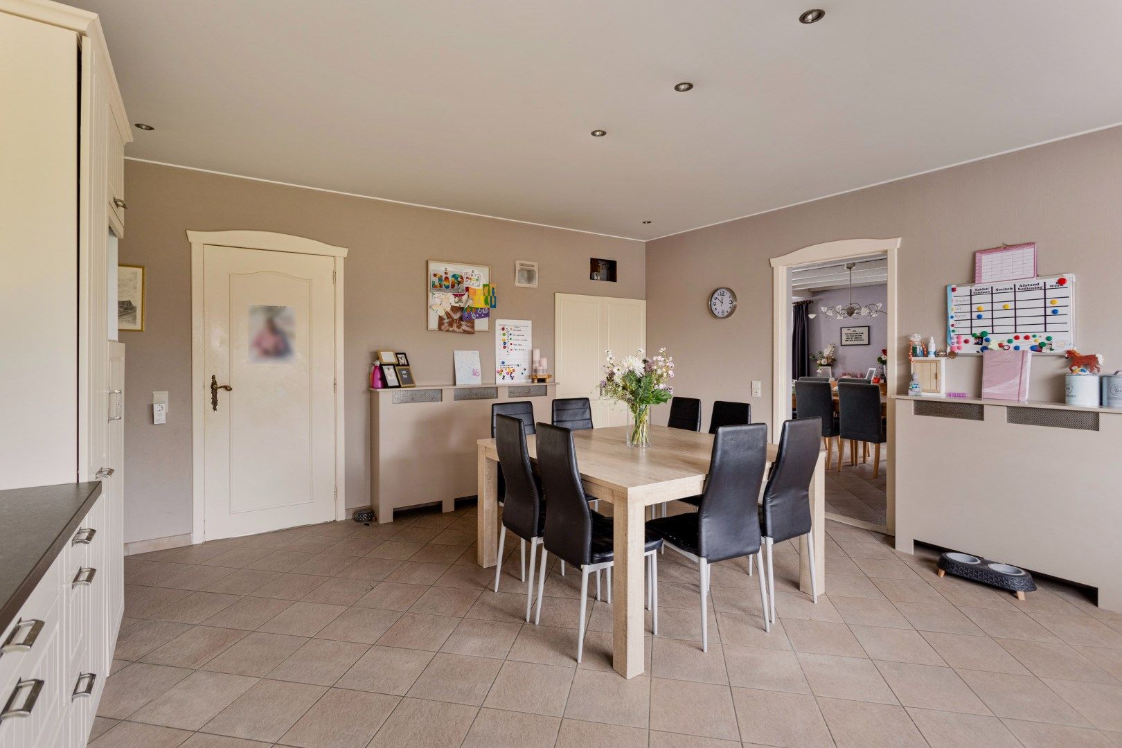 Verzorgde energetische en ruime gelijkvloerse woning ! foto 8