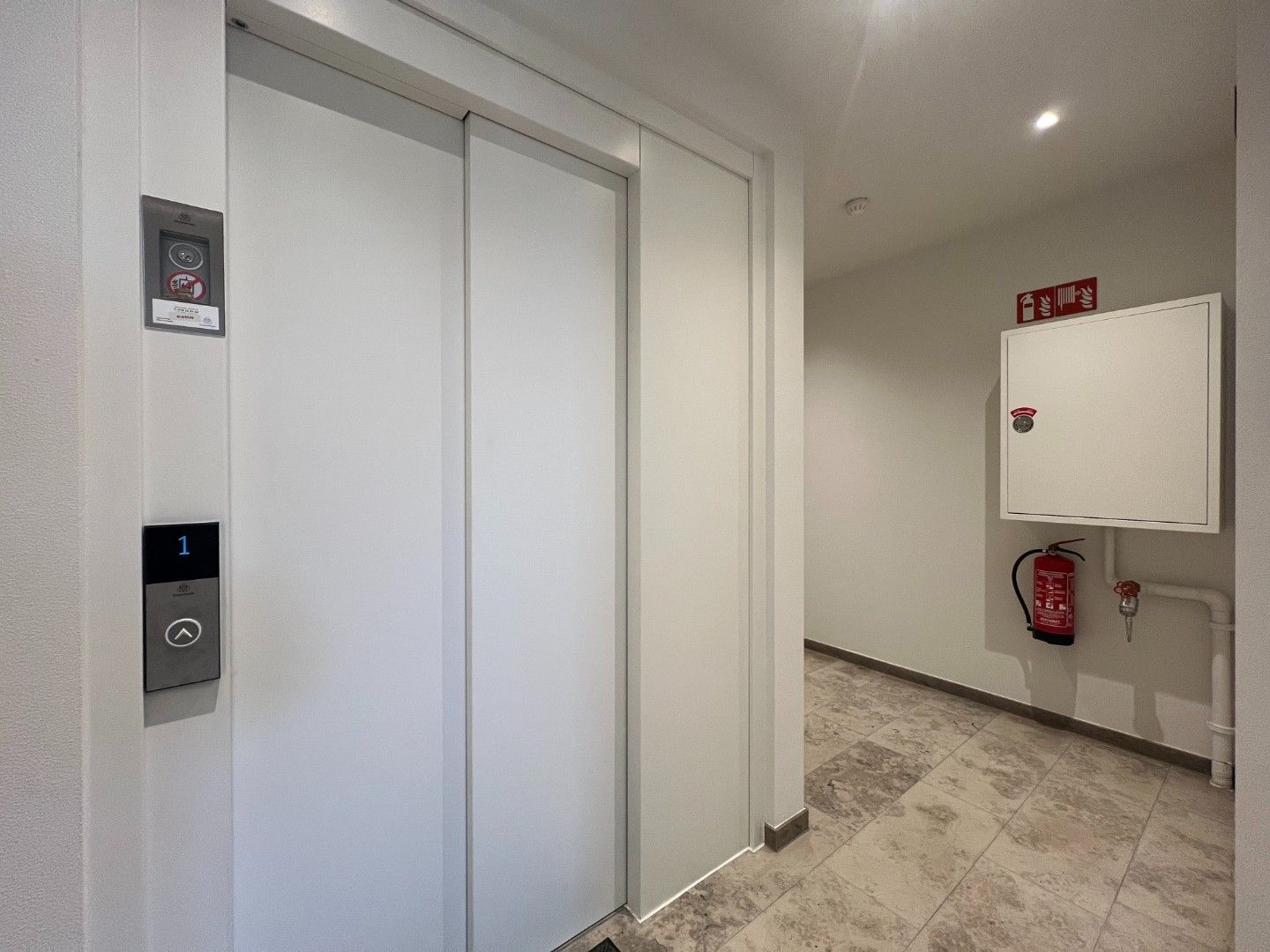 Energiezuinig duplex appartement met 2 slaapkamers in Hansbeke foto 23
