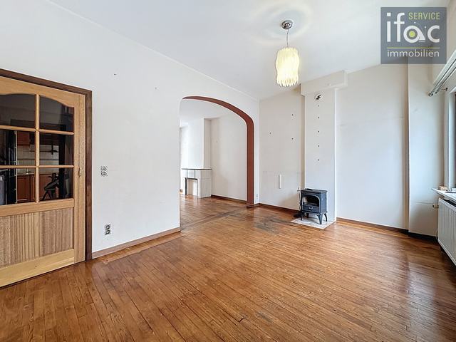 Huis te koop foto {{pictureIndex}}
