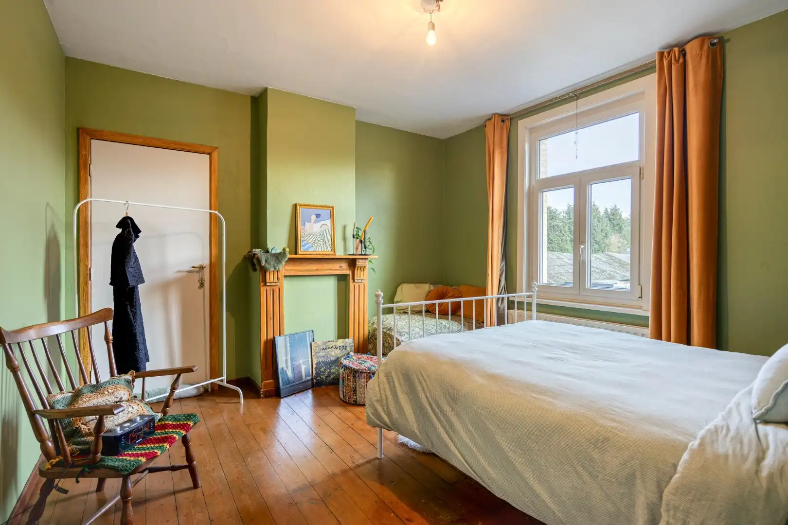 Ruime, instapklare woning met prachtig karakter en unieke tuin (29a40ca) !  foto 14