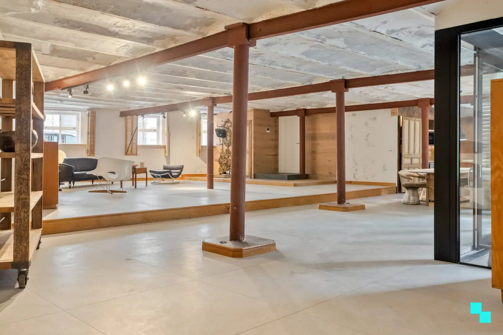 Gelijkvloerse, karaktervolle loft op voormalige brouwerijsite te Brugge foto 8