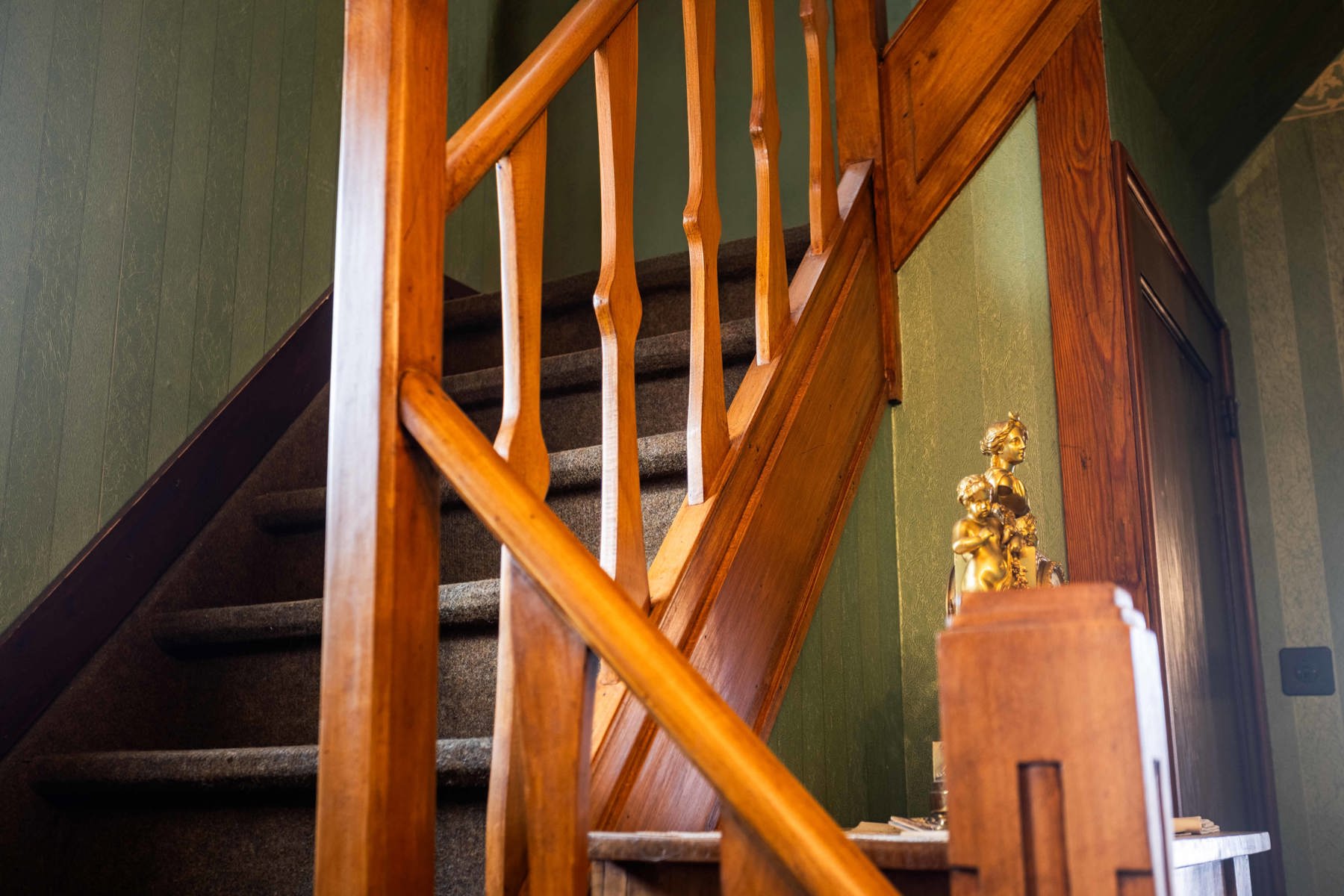 Te koop - Te renoveren woning met topligging en ruime tuin foto 12