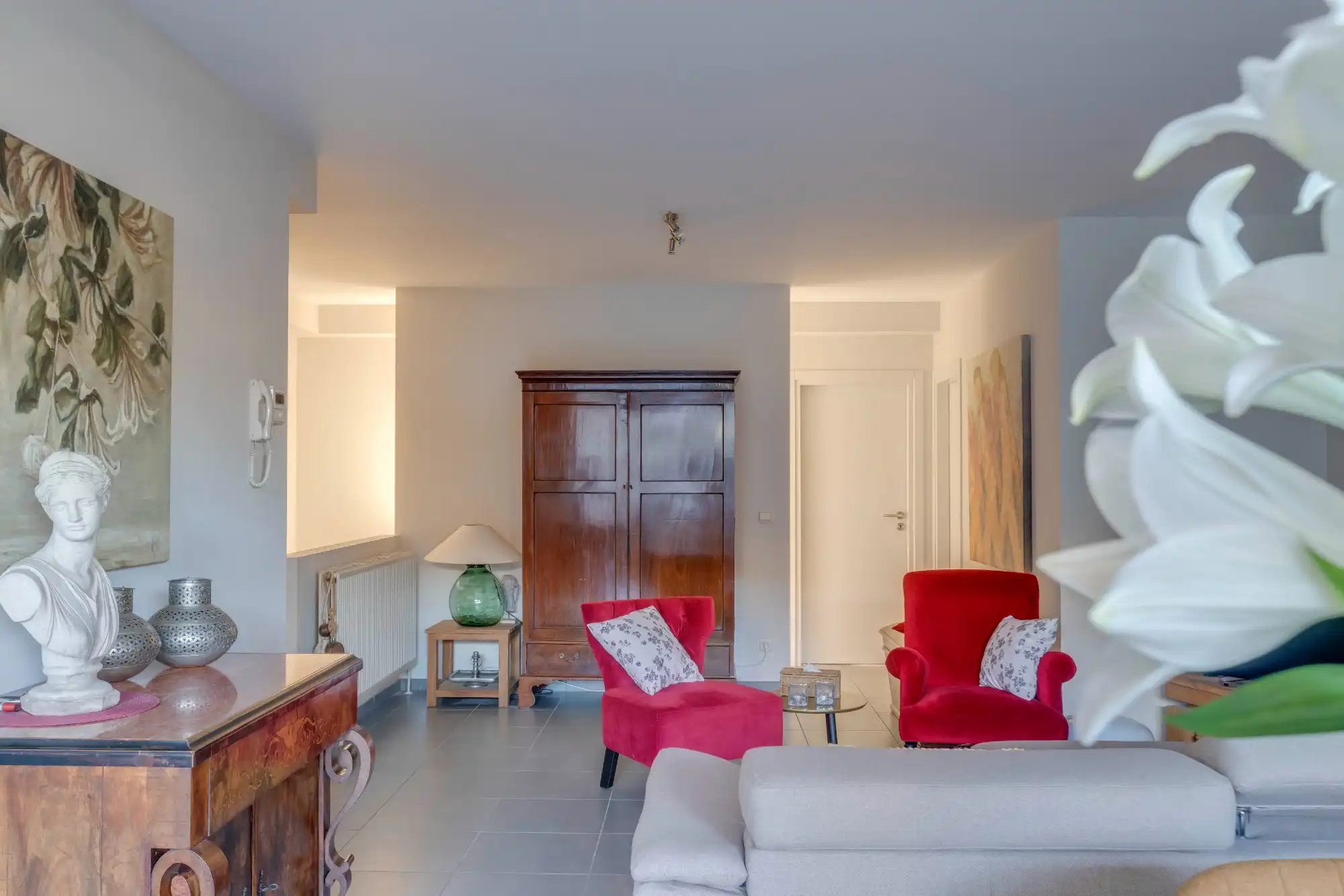 Ruim duplexappartement (123 m²) met 3 slaapkamers, 3 terrassen en autostaanplaats inclusief op toplocatie nabij station Sint-Niklaas foto 14