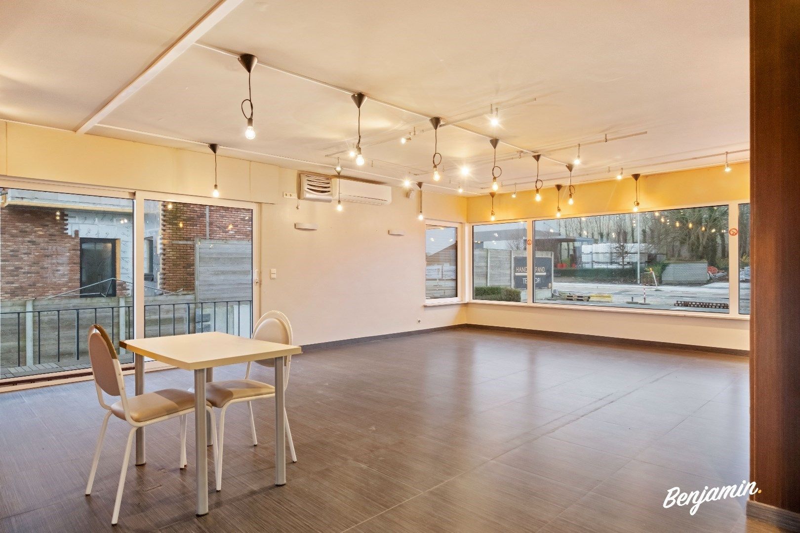 Villa met handelsruimte op ideale ligging in Moorsele/Dadizele foto 9