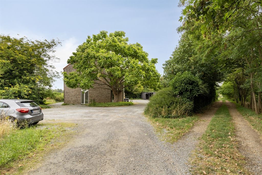 Twee ruime, te renoveren, woningen te koop!  foto 8