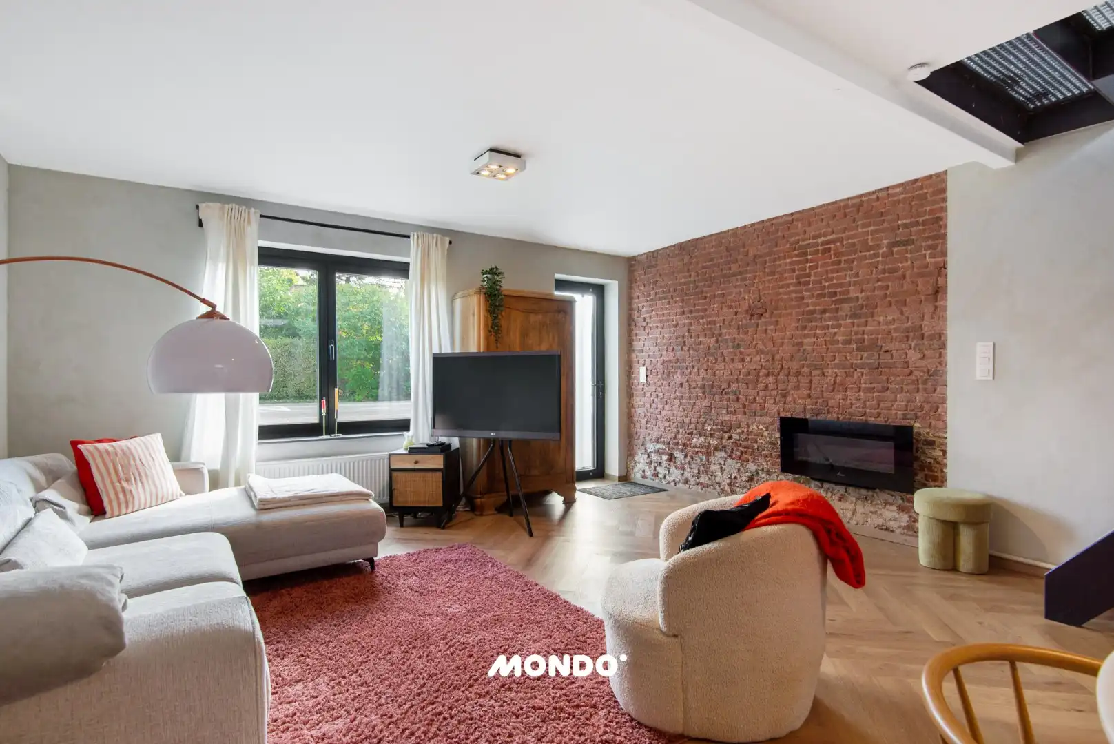 Instapklare halfopen woning met zonnige westgerichte tuin! foto 4