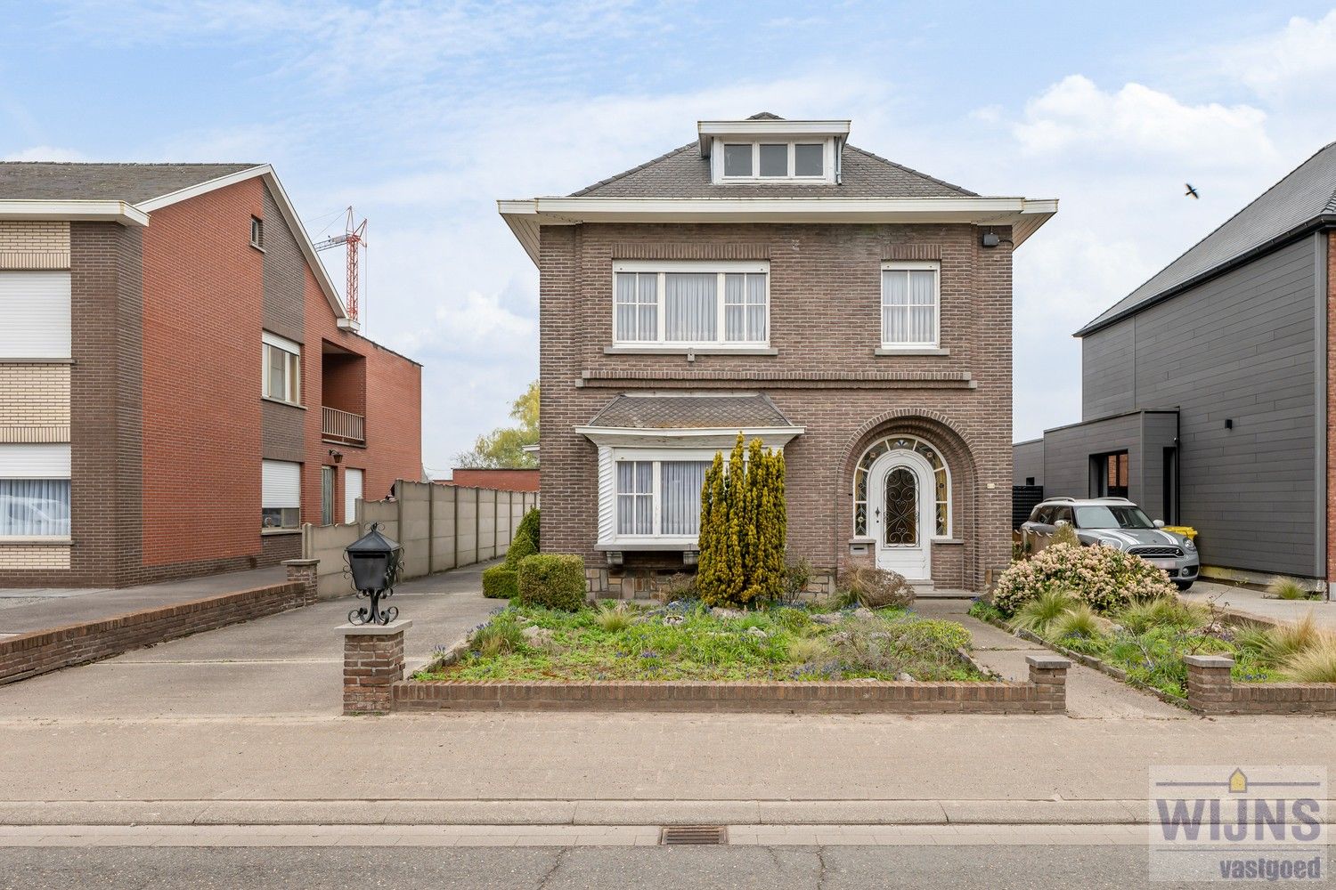 Ruime woning met tuin. foto 2