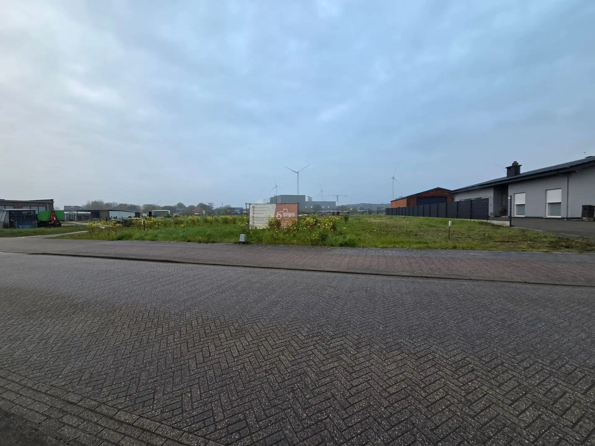Landelijk gelegen bouwgrond voor open bebouwning! foto 2