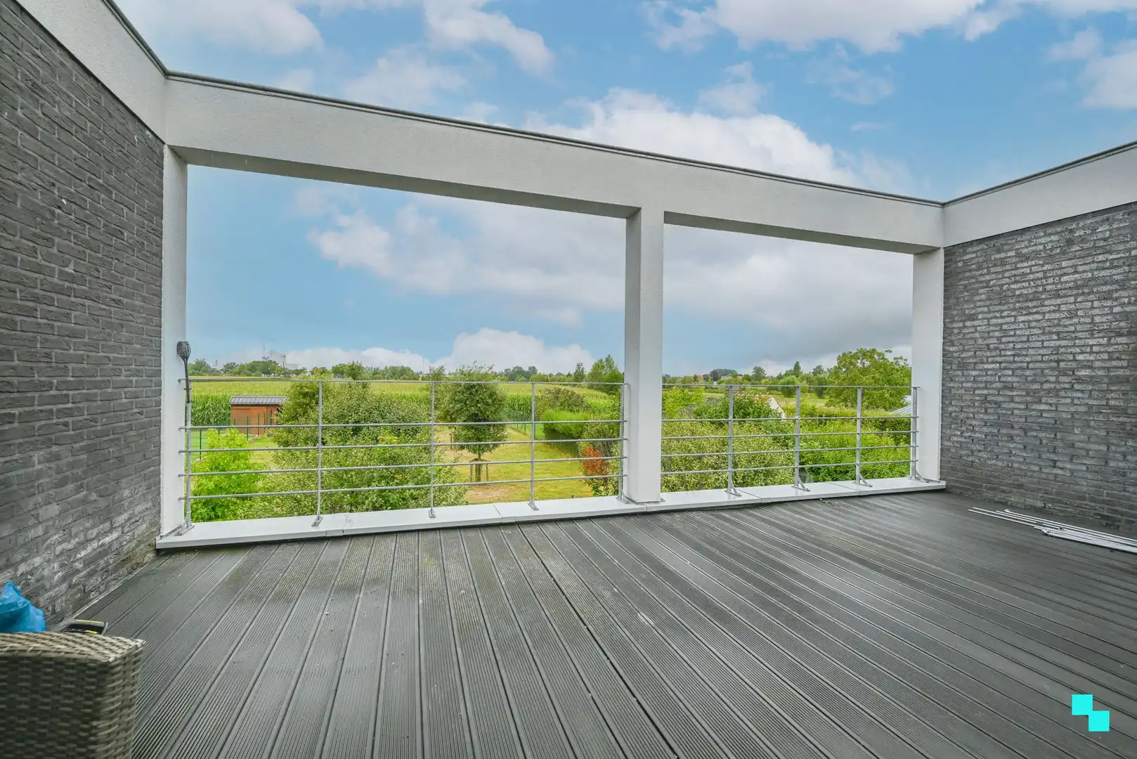 Verrassend ruim duplex appartement in Ooigem foto 13