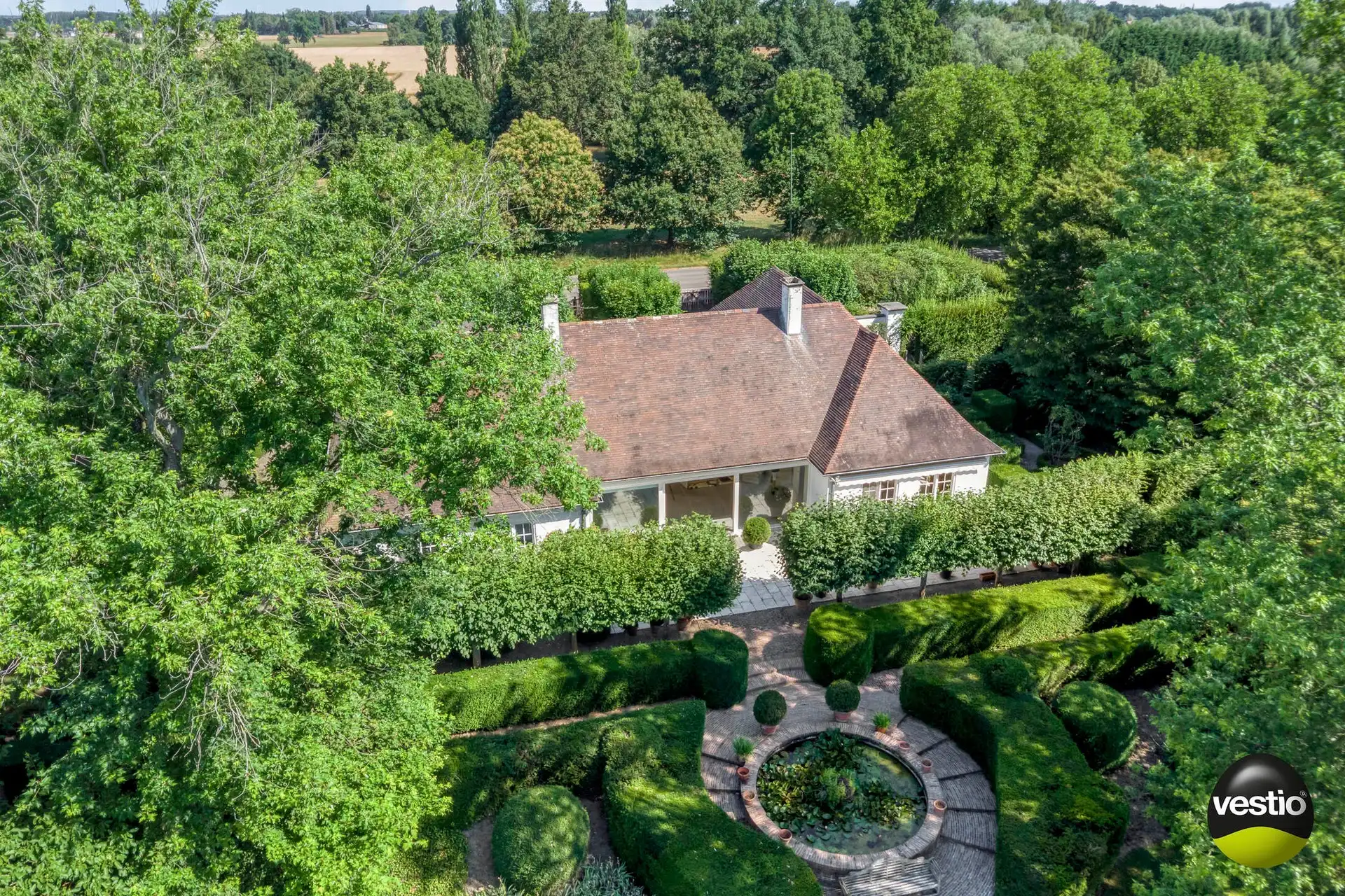 Exclusieve villa in bosrijke omgeving van Hasselt – 5.000 m² privacy en groen foto 32