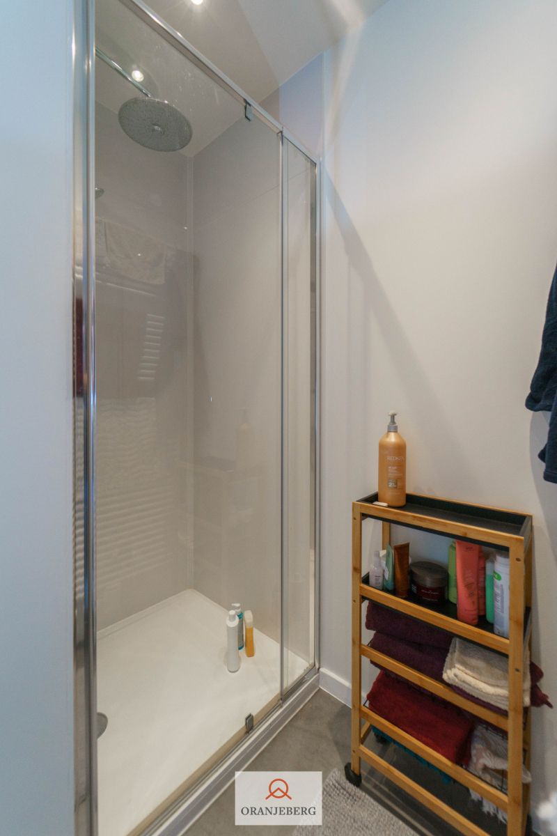 Uniek gelegen gerenoveerd appartement in hartje Gent op het Sint-Baafsplein foto 22