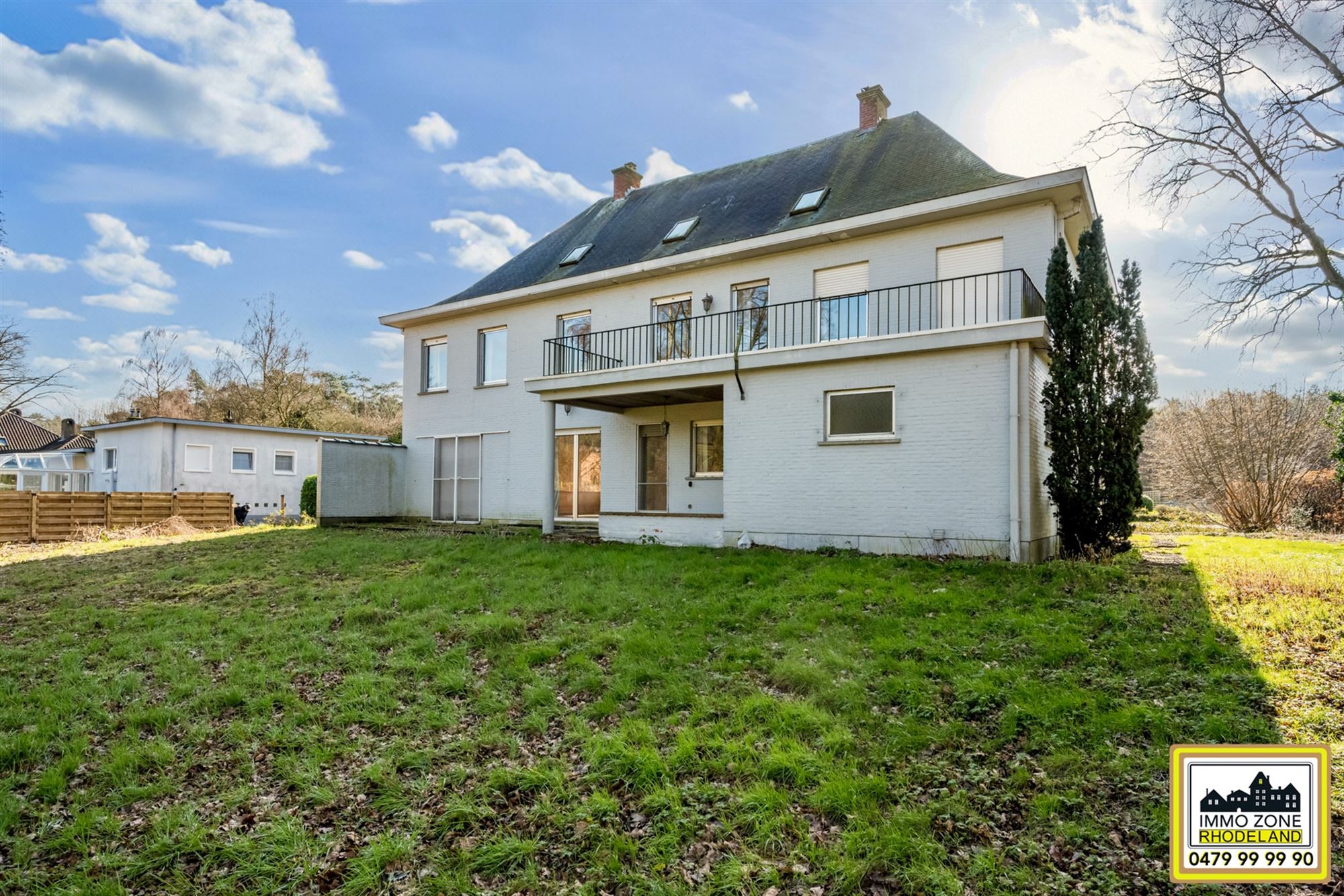 Imposante te renoveren notaris woning op groot perceel foto 30