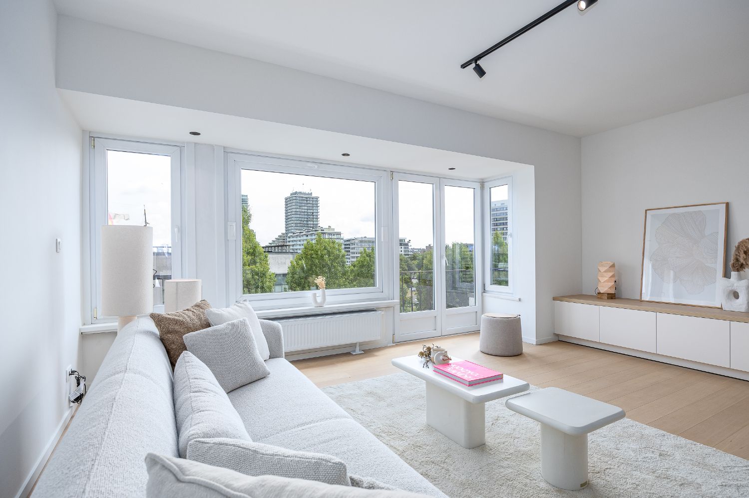 Gerenoveerd appartement met open zicht! foto 2