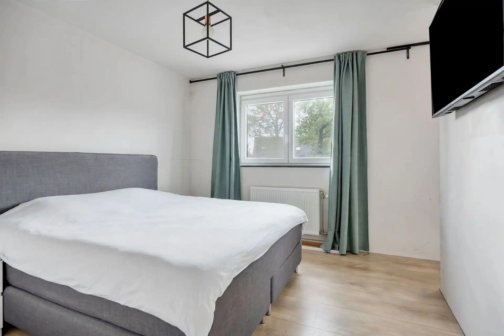 Instapklare en energiezuinige woning met 4 à 5 slpks! foto 10