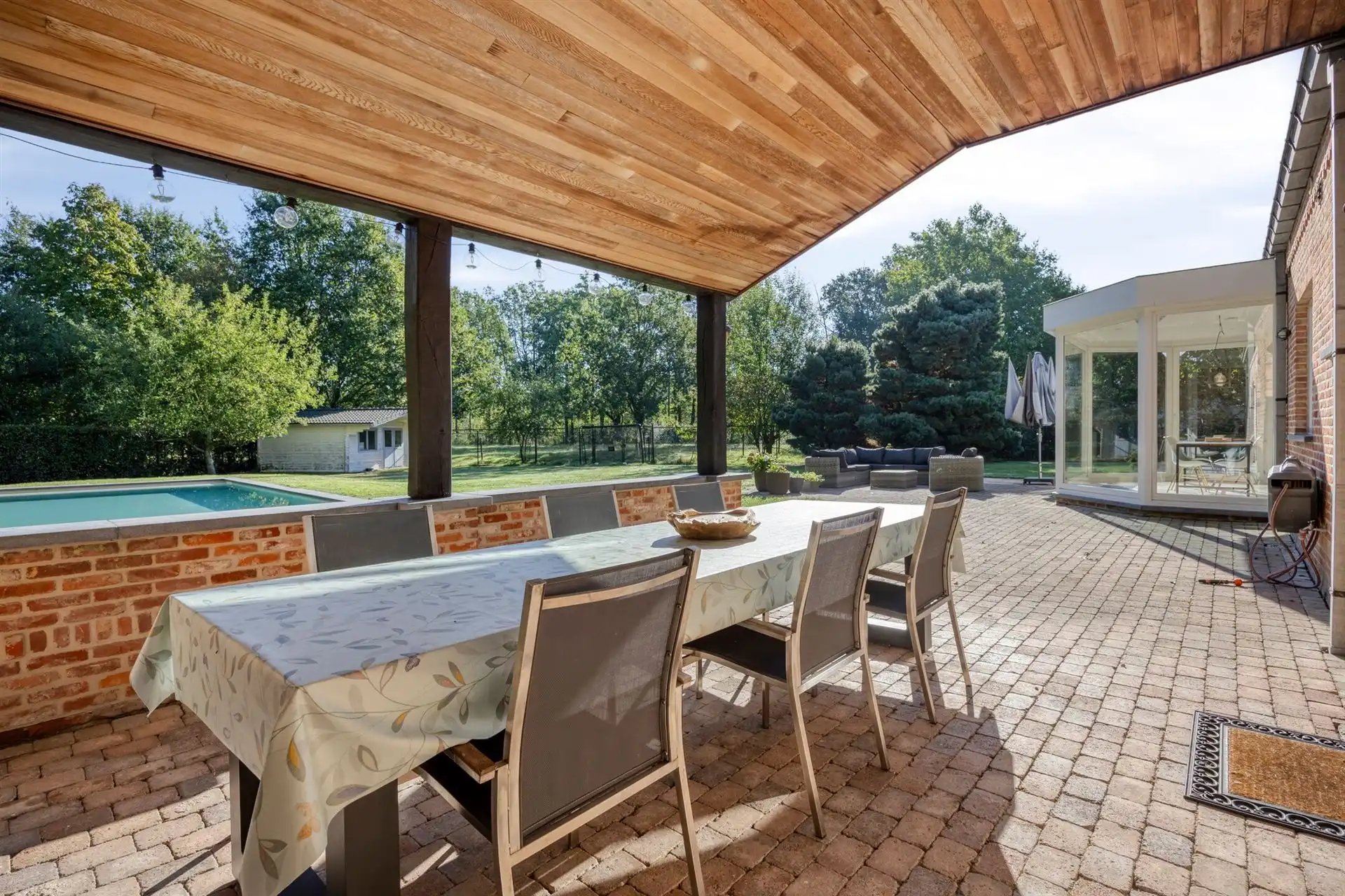 Prachtig gerenoveerde villa met 4 à 5 slpks en zwembad te Schilde foto 34