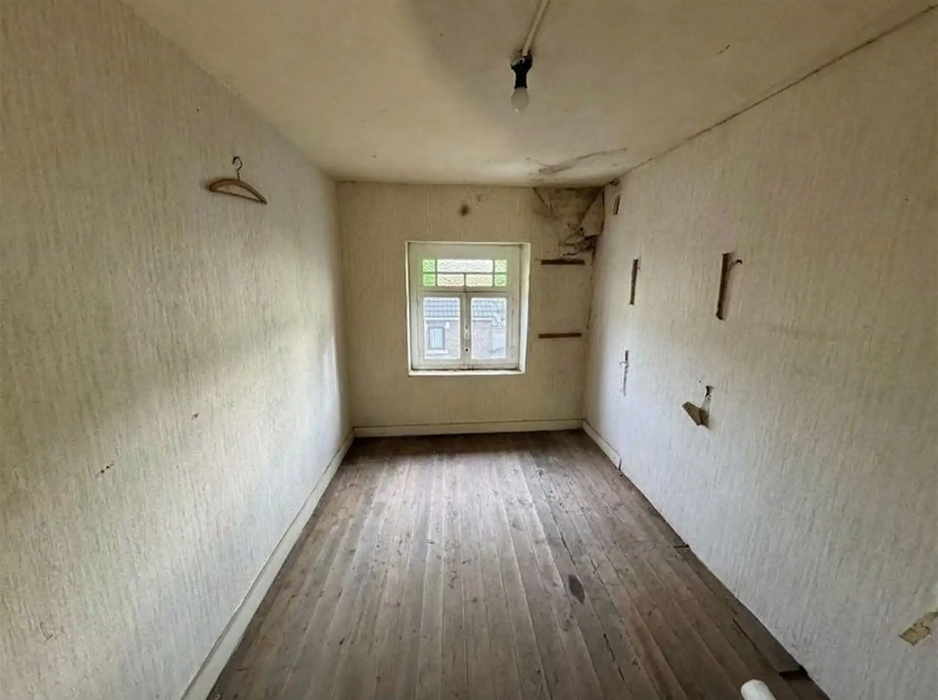 Te renoveren woning of sloop- en heropbouw op mooi perceel te Maasmechelen foto 11