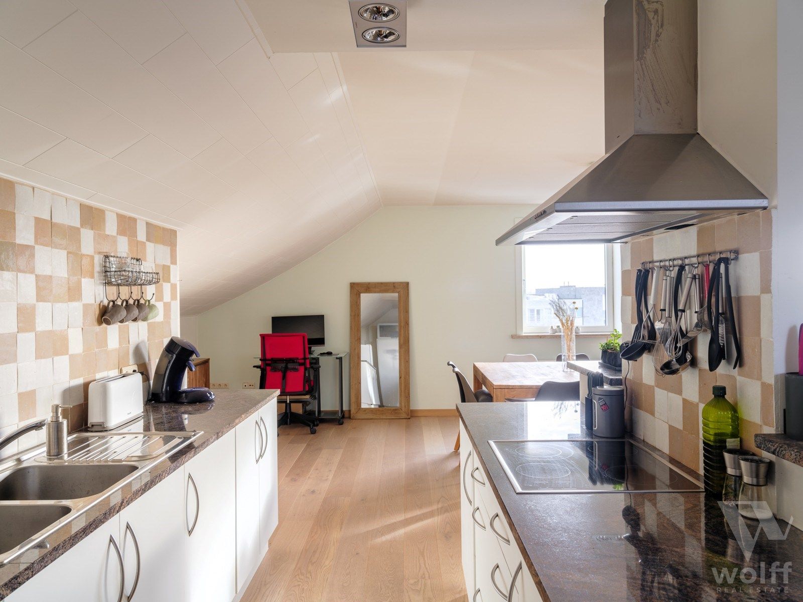 Instapklaar appartement met zonneterras en topligging foto 3