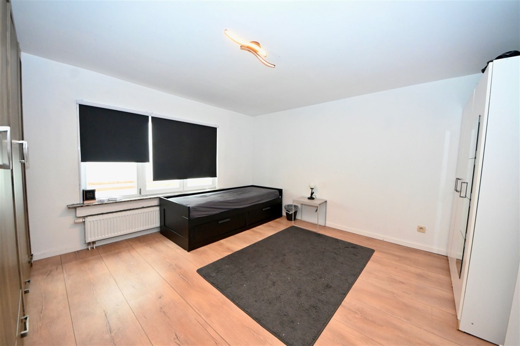 Gerenoveerde woning met 4 slaapkamers en tuin.  foto 12