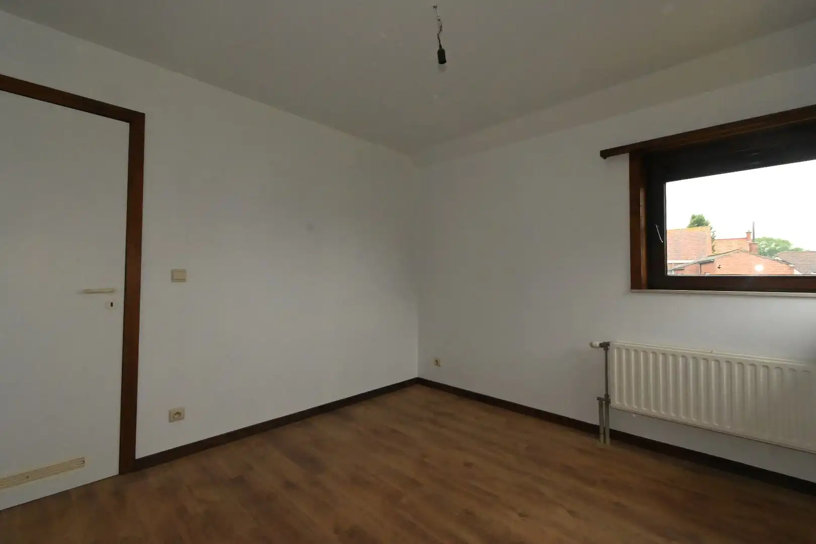Ruime halfopen woning met parkeerplaats en tuin  foto 25