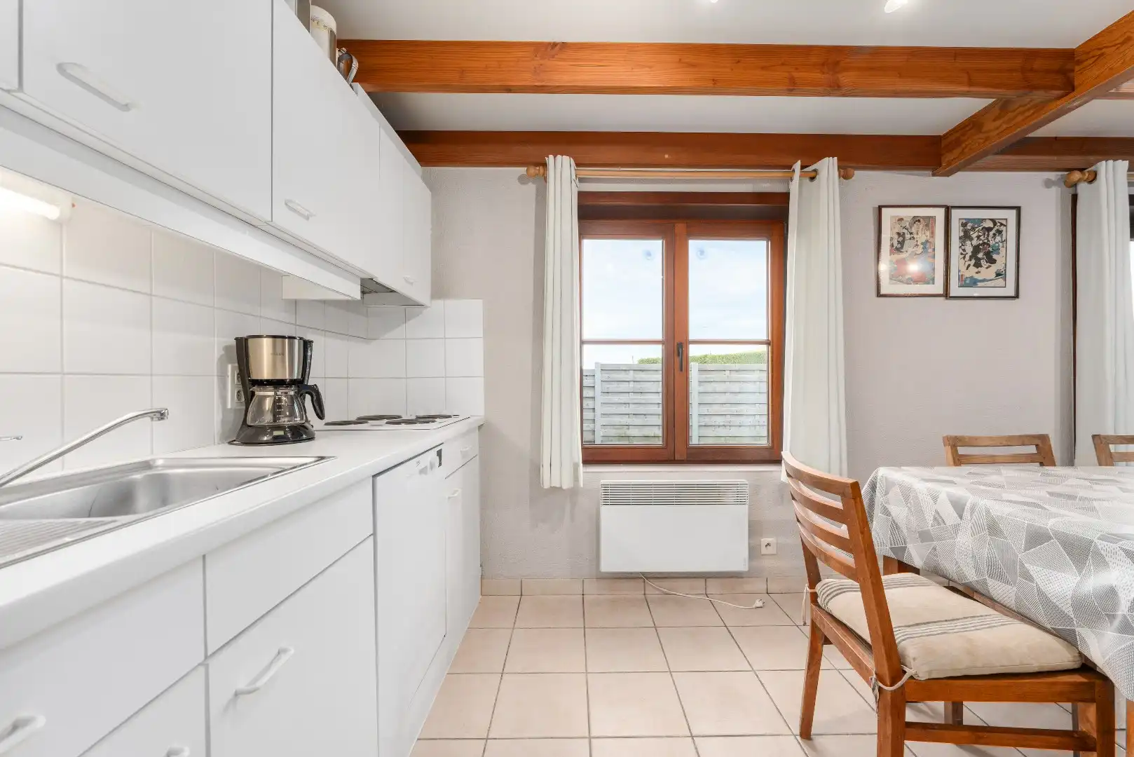 Zonnige vakantiewoning vlakbij zee foto 6