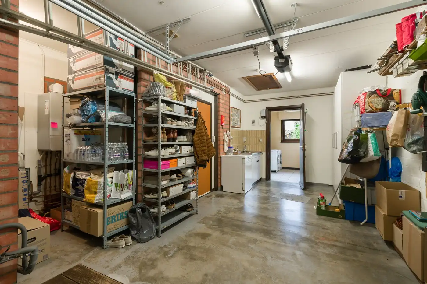 Vrijstaande woning met 3 slpk. tuin en inpandige garage foto 12