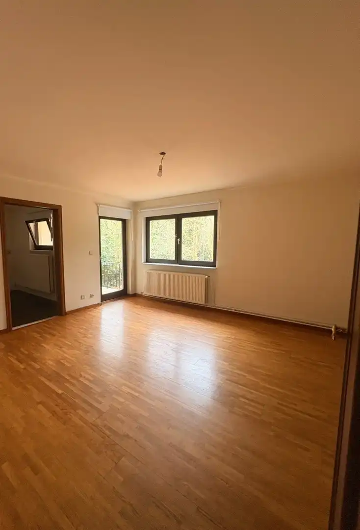 Uitzonderlijk ruime, vrijstaande woning met tuin te huur in Maasmechelen foto 12