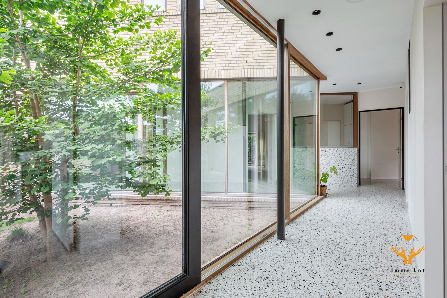 Units in handelsruimte met diverse mogelijkheden foto 4