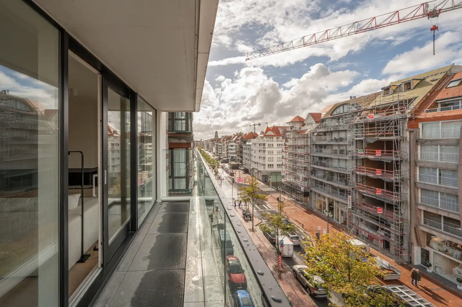 Luxueus 3-slaapkamerappartement met royale gevelbreedte van 6,75 m op de Lippenlsaan. foto 11