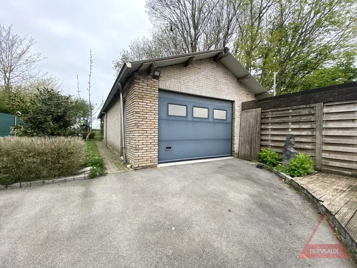 Hooglede – Open woning met loods, dubbele garage en lift op centrale ligging foto 23