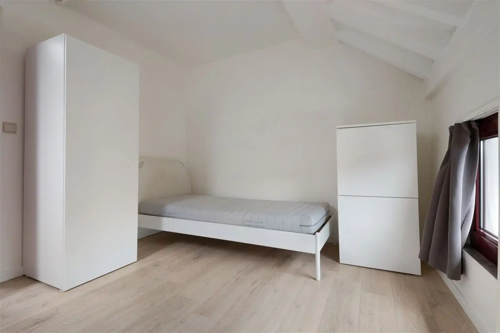 Vergunde studentenhuisvesting met conformiteitsattest (10j) foto 12