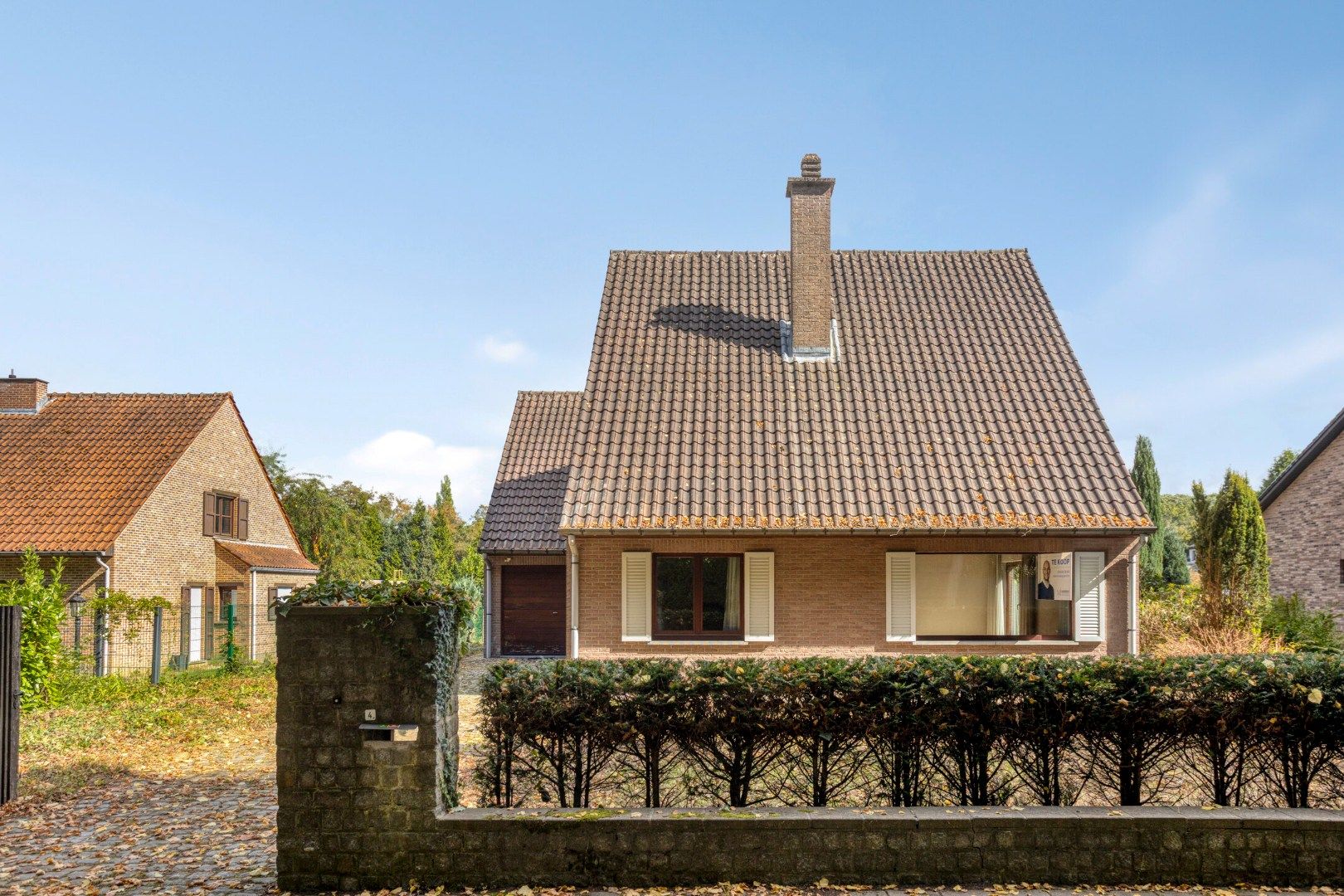 Hoofdfoto van de publicatie: Ruime gezinswoning met grote tuin op perceel van 10a 29ca in Oud-Heverlee – bewoonbare opp. 226 m²