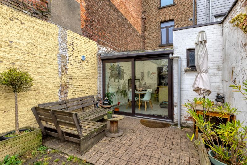 Aangename op te frissen woning met drie slaapkamers foto 20