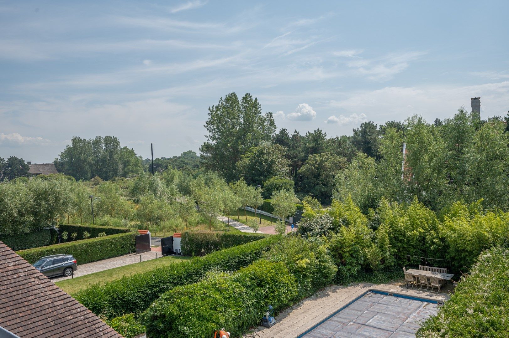 Ruime koppelvilla met zwembad prachtig gelegen in het Zoute foto 7