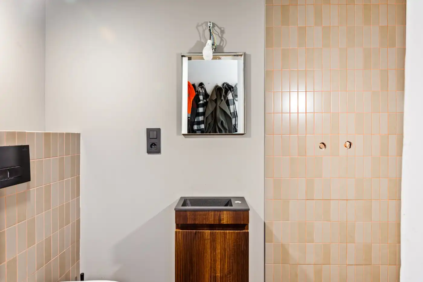 Gerenoveerde, instapklare woning met 2 à 3 slpk. en tuin foto 16