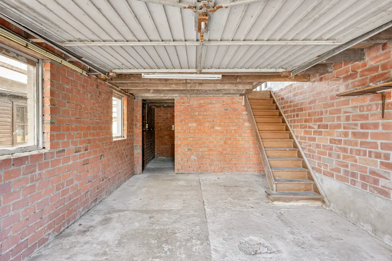 IN OPTIE!! Volledig te renoveren open woning met ruime afzonderlijke garage en tuin op een toplocatie nabij Oude Bareel in Sint-Amandsberg/Oostakker! foto 25