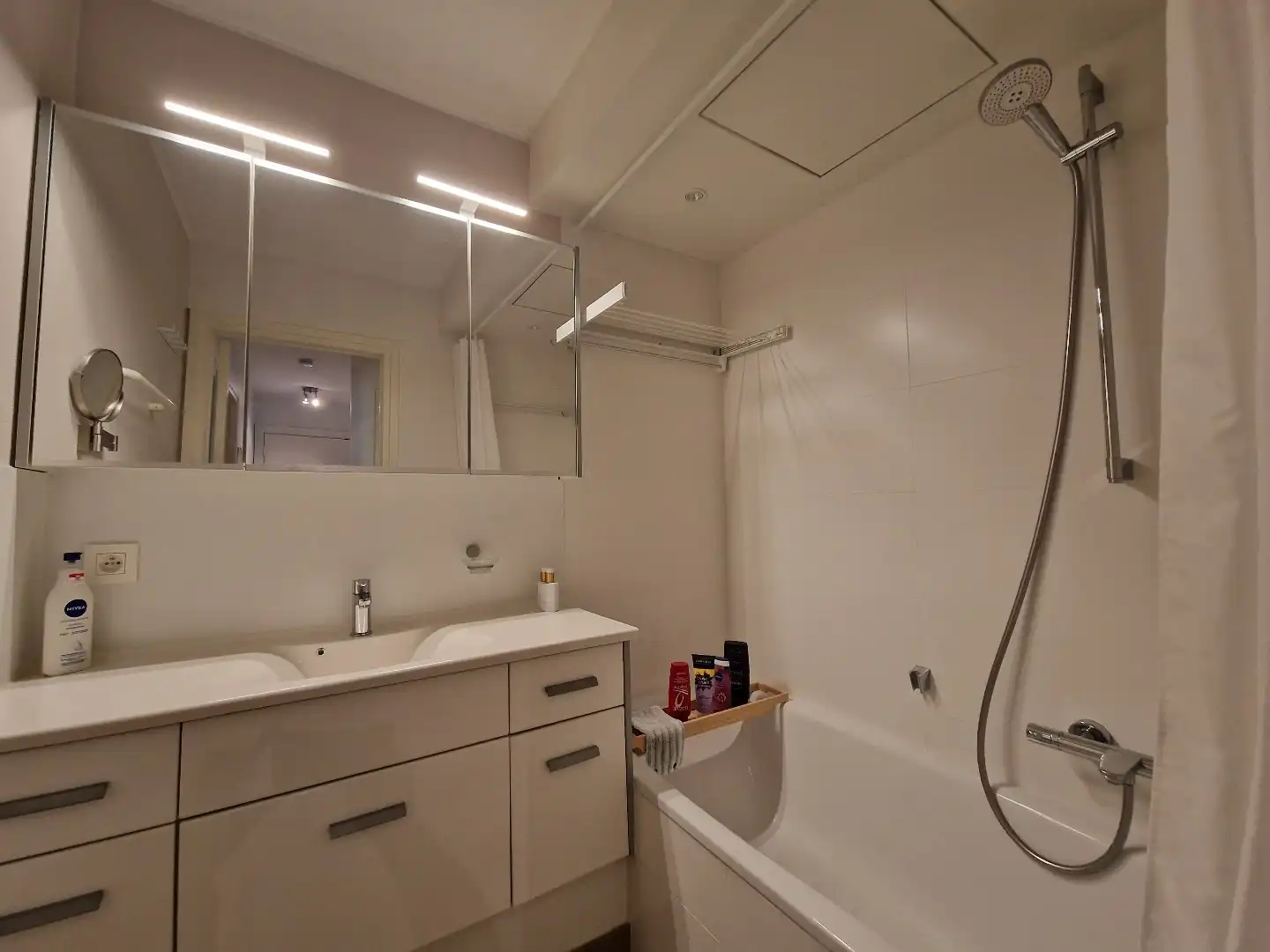 Vernieuwd 2-slaapkamerappartement in Nieuwpoort foto 9