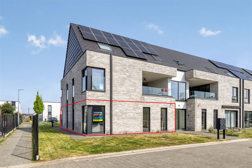 Prachtig nieuwbouw 2 slaapkamer appartement foto {{pictureIndex}}