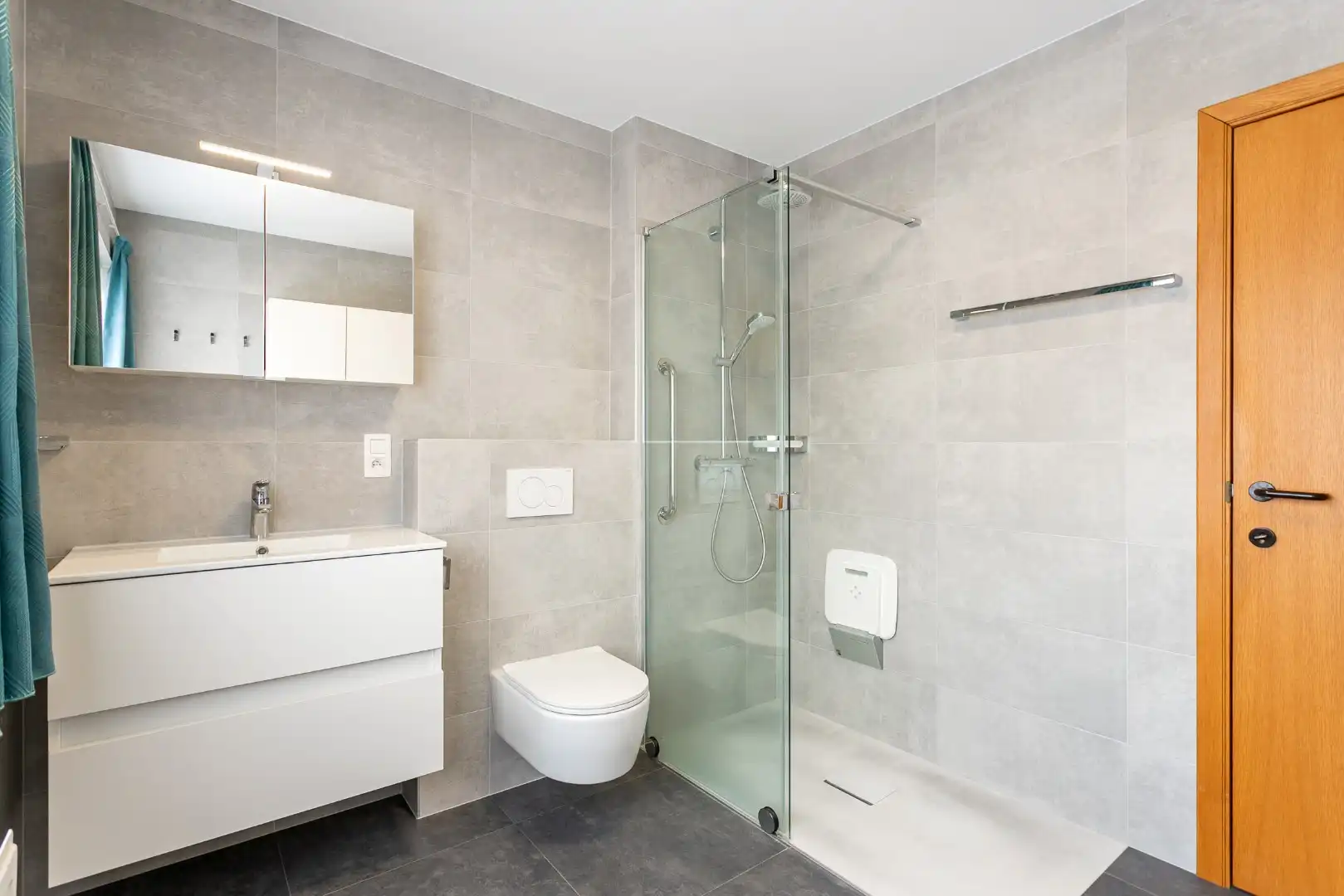 Verzorgde 3-gevelwoning met 3 slpk en tuin te Halle foto 14