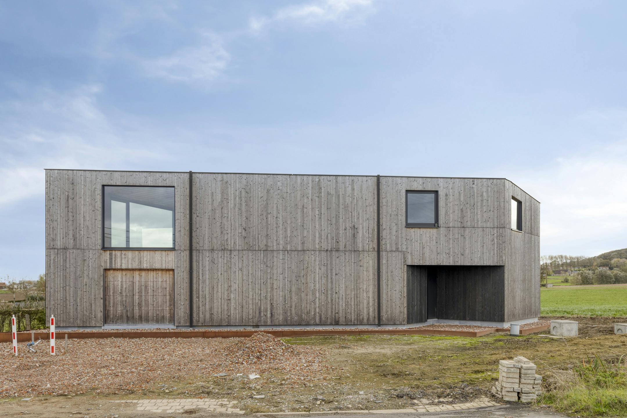 Moderne houtskeletwoning met panoramisch uitzicht foto 2