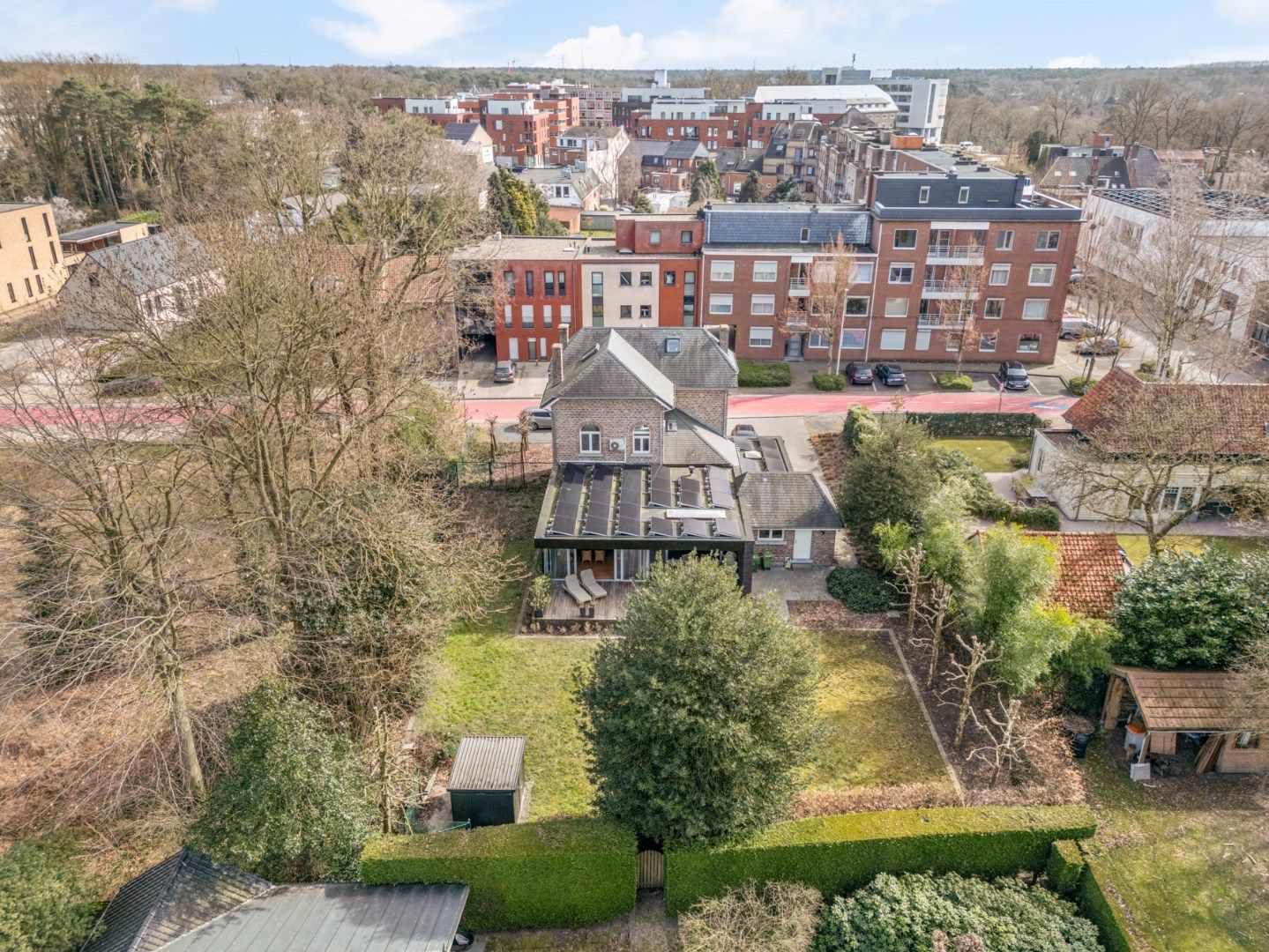 Statige vrijstaande herenwoning vlakbij Genk-centrum - EPC A-Label foto 38