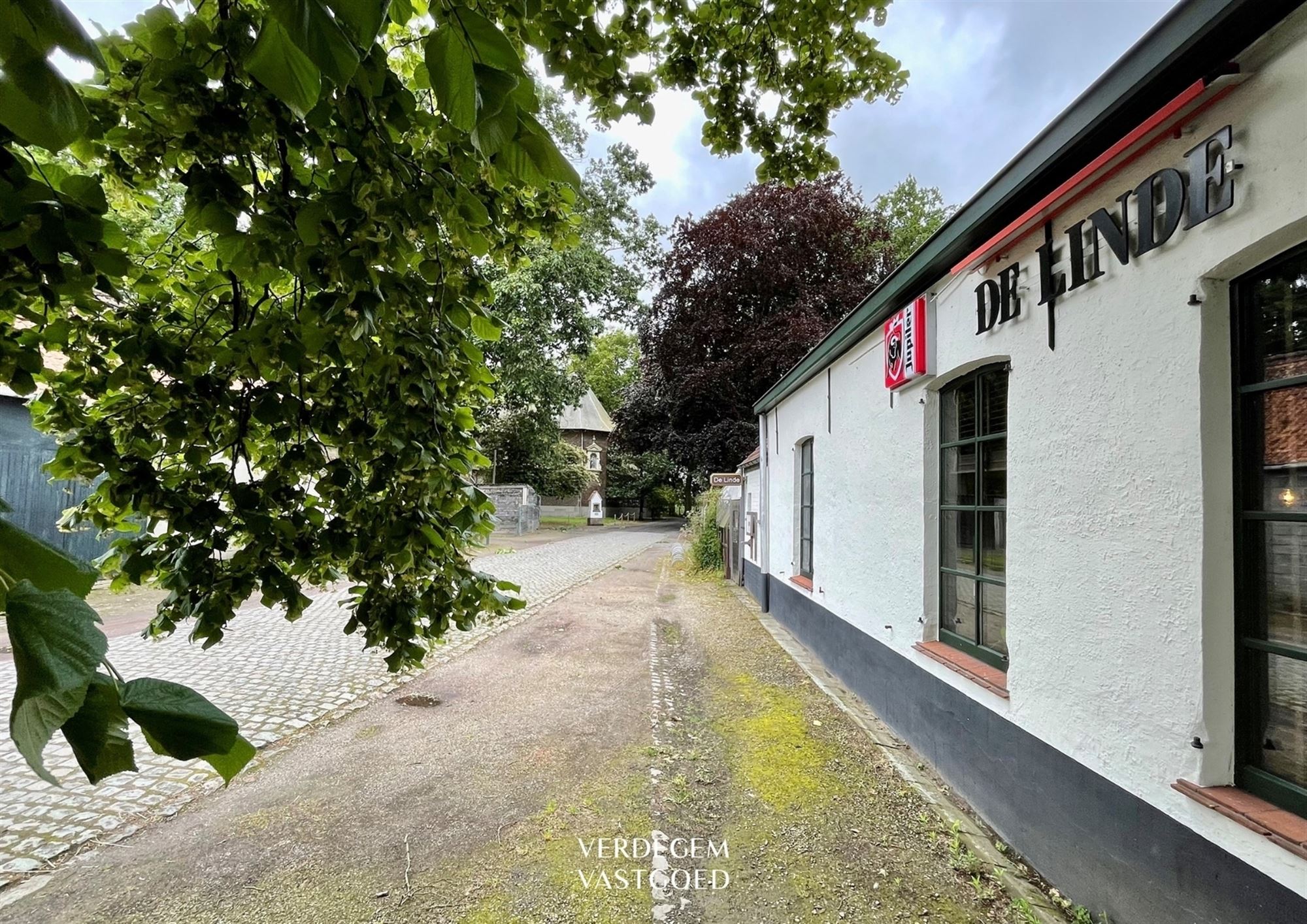 Een hemels oord, café De Linde aan de prachtige Stoepekapel foto 5