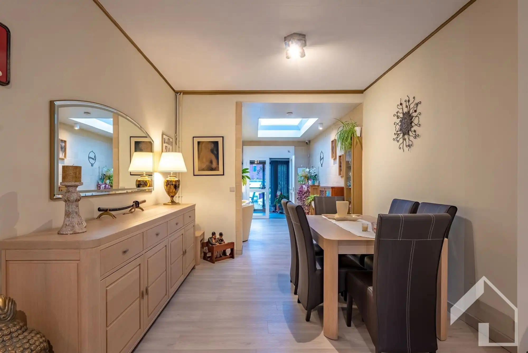 Ruime woning met 3 à 4 slaapkamers foto 3