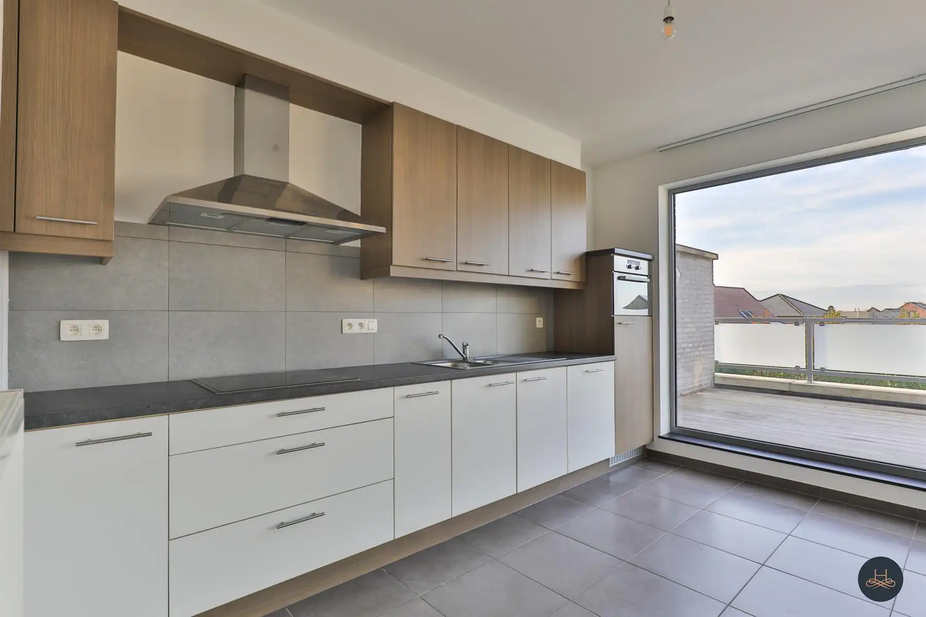 Lichtrijk appartement met groot terras  foto 8