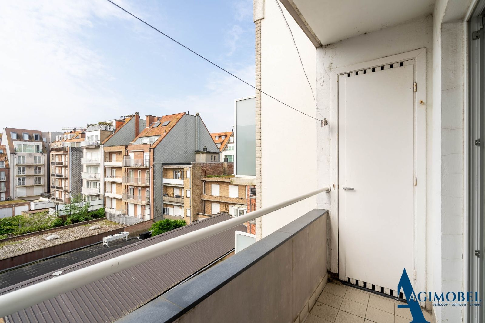 Appartement met 2 slaapkamers, gelegen tussen het Rubensplein en de Lippenslaan! foto 10