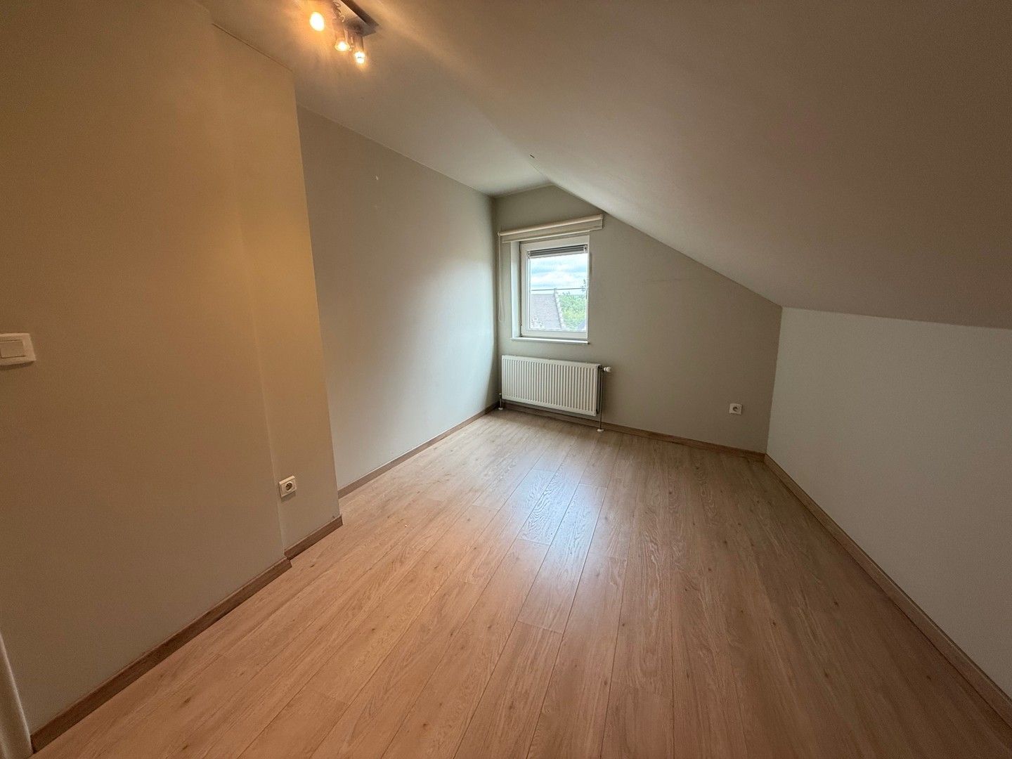 Woning met 4 slaapkamers met tuin en terras foto 13