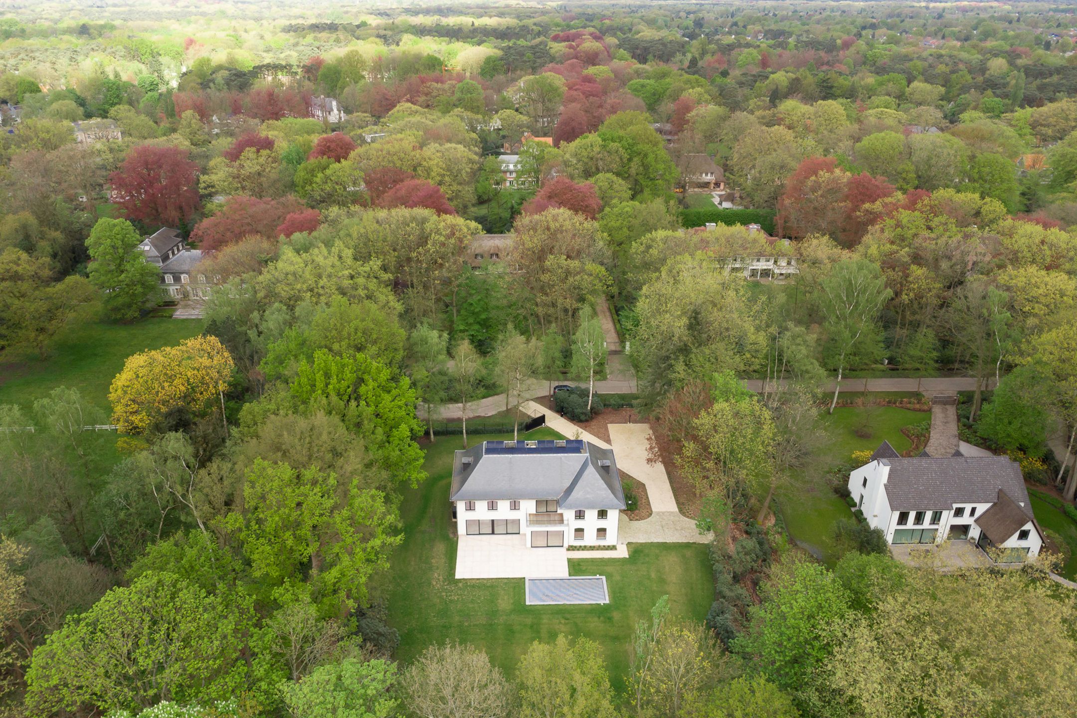 BRASSCHAAT - Volledig vernieuwde villa in doodlopende straat foto 40