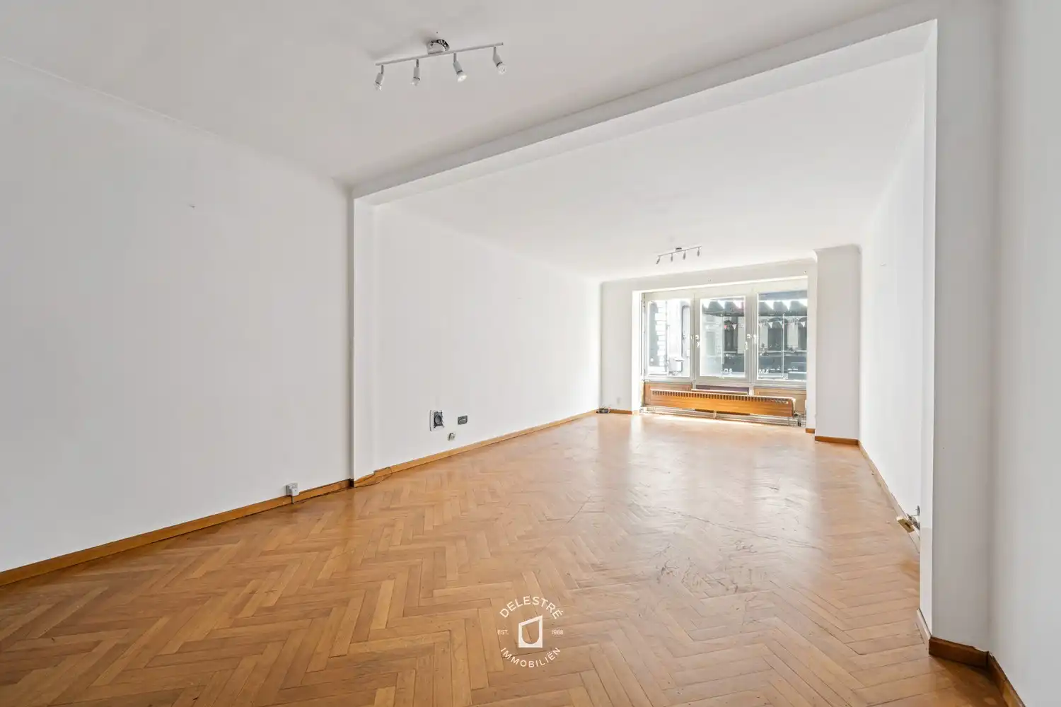 Veelzijdig handelspand met duplexappartement en terras – centrum Aalst foto 39
